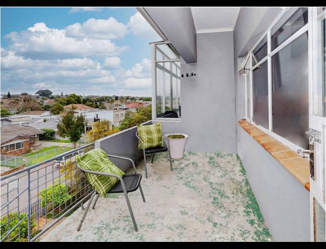 2 bed property to rent in OAKDALE